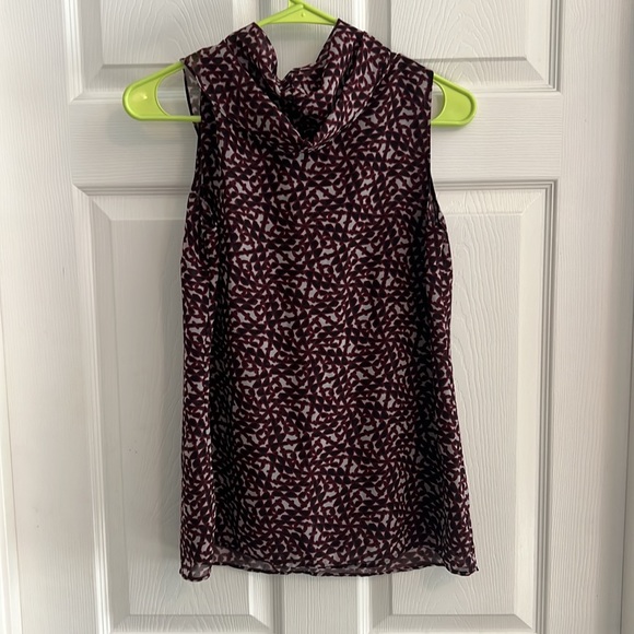 Cabi Venus Cowl Neck Sleeveless Chiffon Geometric Blouse - Picture 7 of 9